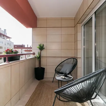 Premium Flat In Upscale Area, Balcony, Parking Apartment Lisbon