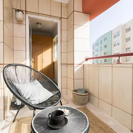 Premium Flat In Upscale Area, Balcony, Parking * Лиссабон