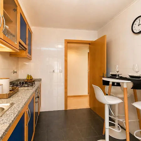 Premium Flat In Upscale Area, Balcony, Parking * Lisbon