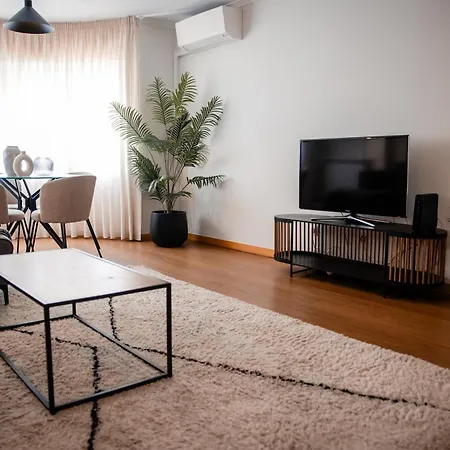 Premium Flat In Upscale Area, Balcony, Parking Lisbon