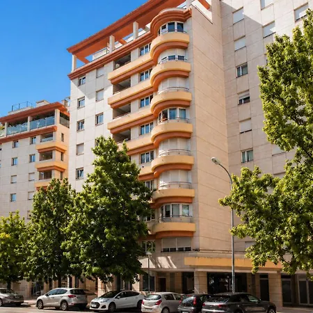Premium Flat In Upscale Area, Balcony, Parking Apartment Lisbon