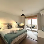 Premium Flat In Upscale Area, Balcony, Parking Apartament